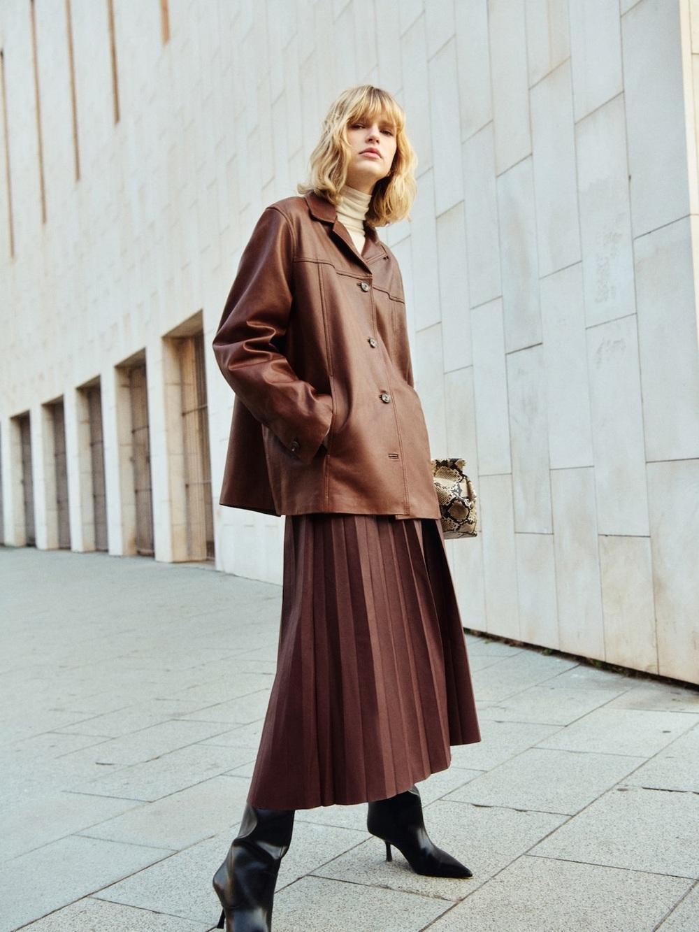 H&M Pleated Midi Skirt in Brown ~ Size M